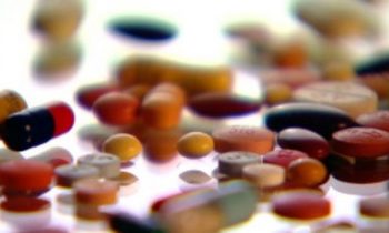 இலவச மருந்து விநியோகம்.