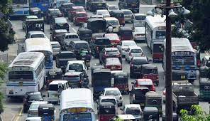 கல்வி அமைச்சுக்கு முன்பாக கடும் வாகன நெரிசல்.