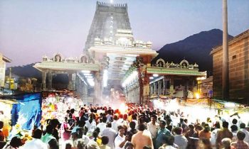 திருவண்ணாமலையில் பக்தர்கள் விடிய, விடிய கிரிவலம்.