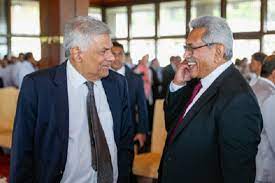 ரணிலிடம்  மன்னிப்புக் கோரிய கோட்டாபய.