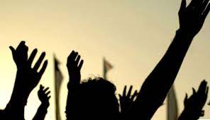 போராட்டத்தில் முட்டைத் தாக்குதல் சம்பவம்.