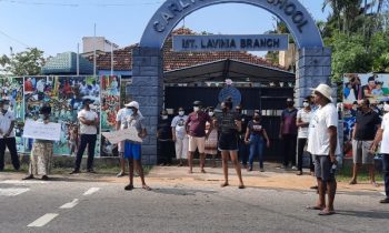 ஜனாதிபதி பதவி விலகும் வரை தங்கள் ஆர்ப்பாட்டங்கள் தொடரும்.