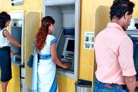 இரவு வேளைகளில் ஏடிஎம் இயந்திரங்களில் பணம் எடுக்க முடியாது.