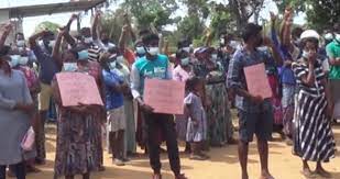 மன்னார் நகர் பகுதியில் தனி நபர் ஒருவரால்   முன்னெடுக்கப்பட போராட்டம்.