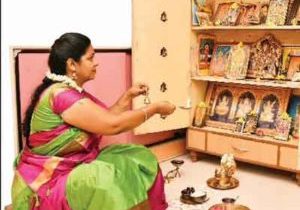 உங்களை அனைவரும் அதிர்ஷ்டசாலி என்று சொல்ல, உங்கள் வீட்டில் பணம் பல மடங்காக பெருக இந்த இரண்டு செடிகள் மட்டும் இருந்தால் போதும்.