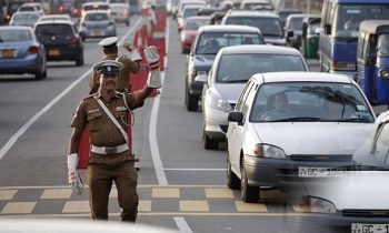 காலி – மாத்திரை பிரதான வீதியில் ஏற்பட்ட போக்குவரத்து தடை.