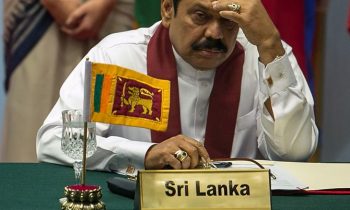 பிரதமர் பதவிய இராஜினாமா செய்துள்ளார்  மஹிந்த.