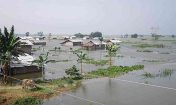 அசாம் மாநிலத்தில் வெள்ளப்பெருக்கு- 222 கிராமங்கள் நீரில் மூழ்கின..!!