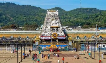 திருப்பதியில் இலவச தரிசனம் செய்ய 20 மணி நேரம் காத்திருக்கும் பக்தர்கள்.