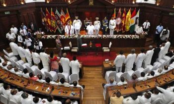 மேலும் 16 அமைச்சர்கள் இன்று பதவிப் பிரமாணம் செய்கின்றனர்.