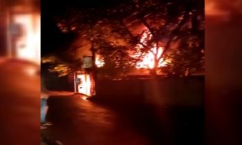 மற்றுமொரு ராஜபக்ஸவின் வீடு  தீக்கிரையாக்கப்பட்டுள்ளது.