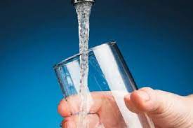 இலங்கையில் குடிப்பதற்கு ஏற்ற நீர் இல்லை.