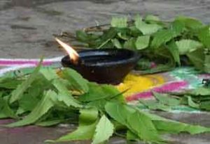 குடும்பத்தில் தொடர்ந்து மனக்கஷ்டம் வந்து கொண்டே இருந்தால் ஏற்ற வேண்டிய விளக்கு என்ன?