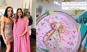 நிகழ்ச்சிக்கு வந்தவர்களுக்கு அதிர்ச்சி கொடுத்த சோனம் கபூர்.