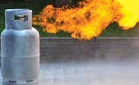 சமையல் எரிவாயு அத்தியாவசியமற்ற பொருள்!