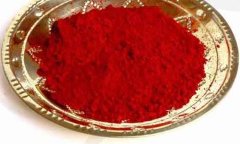 குங்குமம் வீட்டில் இப்படி இருக்கவே கூடாது.