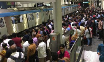 கொழும்பில் பதற்ற நிலை.