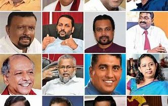 சற்றுமுன்னர் அனைத்து அமைச்சர்களும் பதவி விலகினர்.