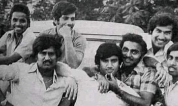 நண்பர்களுடன் சூப்பர்ஸ்டார் ரஜினிகாந்த்.