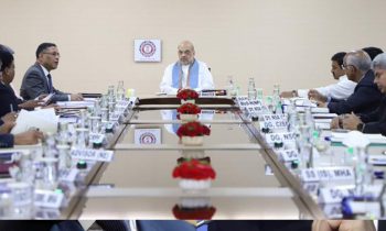 தேசிய பாதுகாப்பு பிரச்சினைகளுக்கு மாநிலங்கள் முன்னுரிமை அளிக்க வேண்டும்.