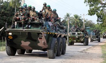 பாதிக்கப்பட்ட மக்களுக்கு உதவ களமிறங்கிய இராணுவம்!