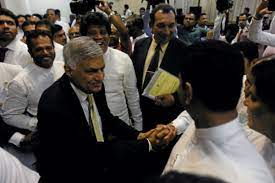 பதவிக்காக கெஞ்சும் எம்.பிக்கள்.