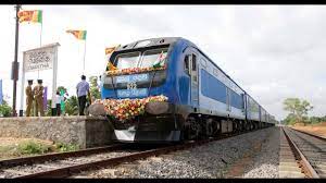 யாழில் இருந்து புறப்பட்ட புகையிரதத்தில் ஏற்பட்ட பரபரப்பு.