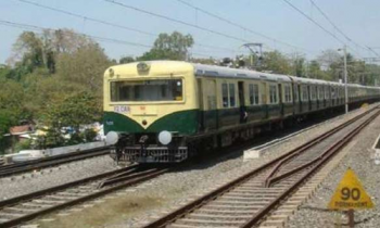 சென்னை-திருப்பதி இடையே முன்பதிவு இல்லாத விரைவு ரெயில் இன்று முதல் இயக்கப்பட்டது.