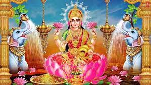 நிலை வாசலில் இந்த தவறை செய்தால் மகாலட்சுமி உங்கள் வீட்டில் நிலைத்து நிற்காமல் போய்விடுவாள்.