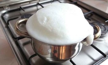 தினமும் காலையில் இந்த நேரத்தில் பொங்க பொங்க பாலை காய்ச்சினால், உங்கள் வாழ்வில் ஒவ்வொரு நிமிஷமும் சந்தோஷம் பொங்கும்.