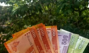 சம்பளத்தை உயர்த்துமாறு கோரிக்கை.