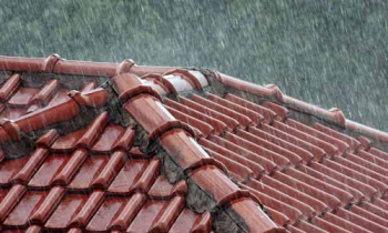 தொடர் மழையால் சதுரகிரிக்கு பக்தர்கள் செல்ல தடை.