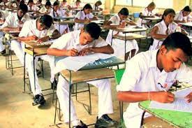 உயர்தர பரீட்சையை ஒத்திவைக்ககோரி மனு தாக்கல்.