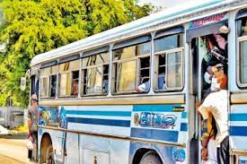 இடைநிறுத்தபட்டுள்ள பாடசாலை பேருந்துகள்.