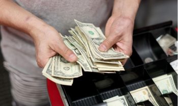 வீழ்ச்சியடைந்த மதுபான விற்பனை.