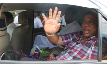 மீண்டும் நாடு திரும்பும் பசில்.